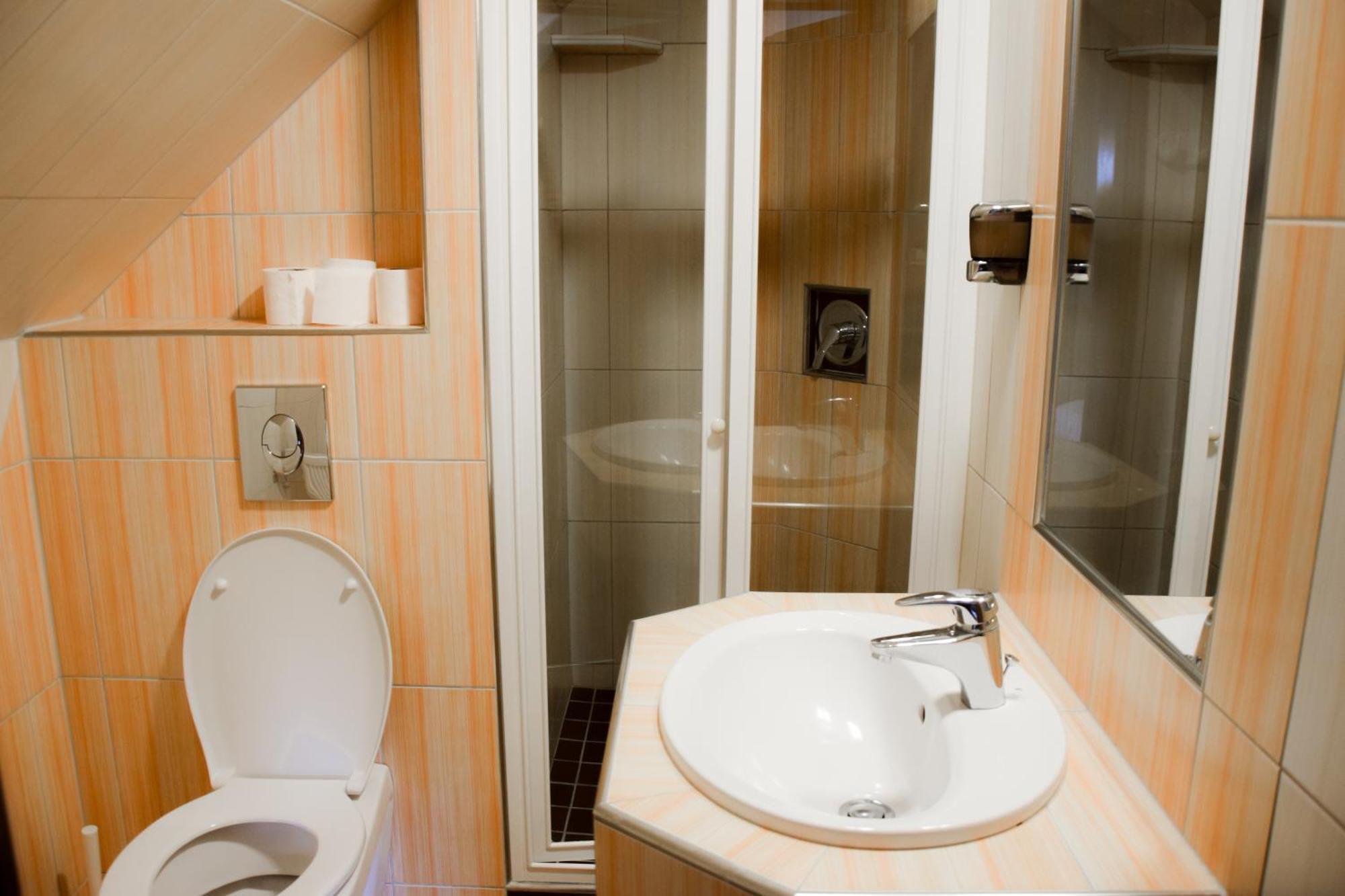 Csikar Csárda és Panzió Hotel Kőszeg Exterior foto